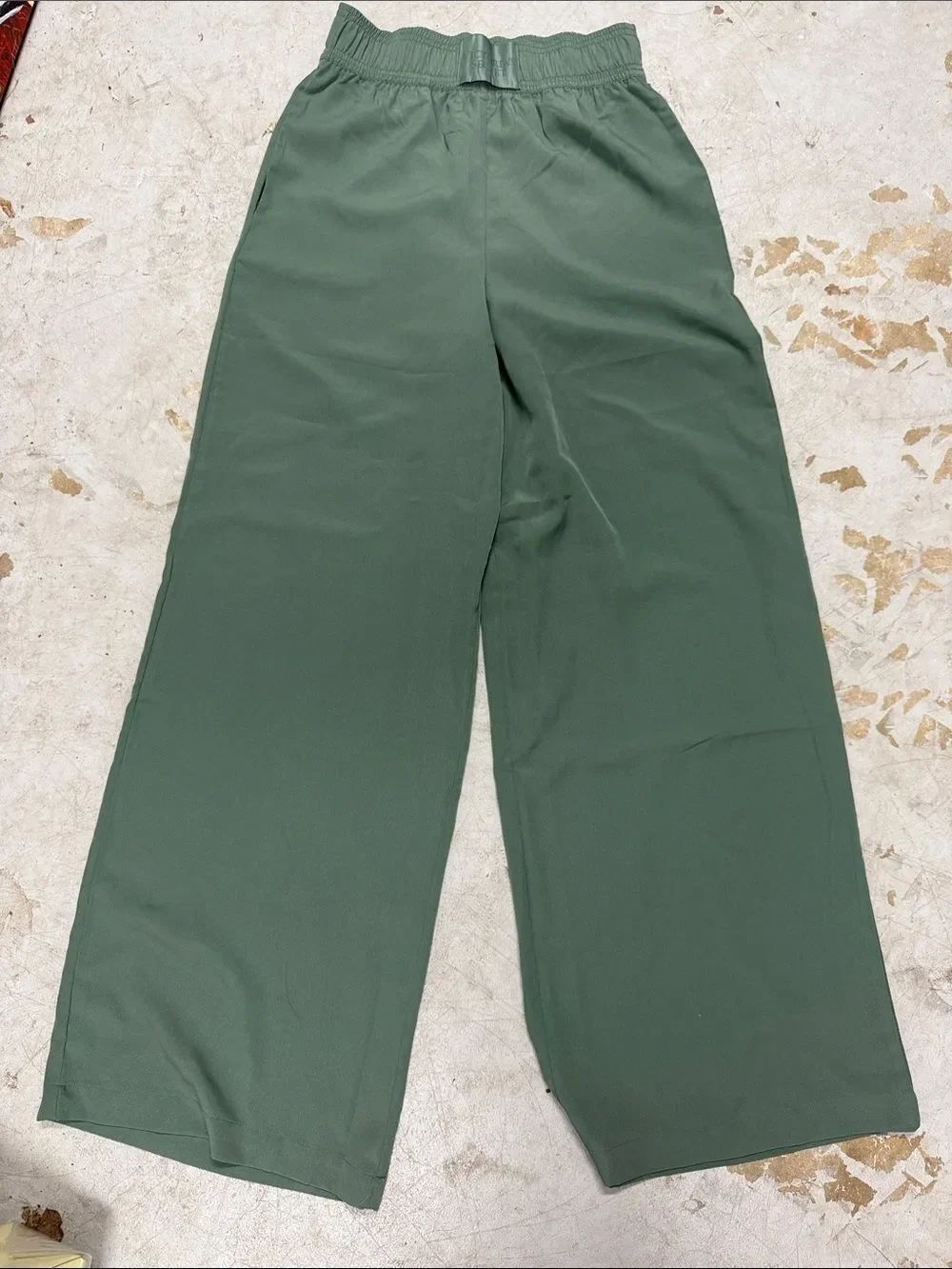 Wide Leg Green Elastic Waist Pants Victoria Secret NWOT Size XS